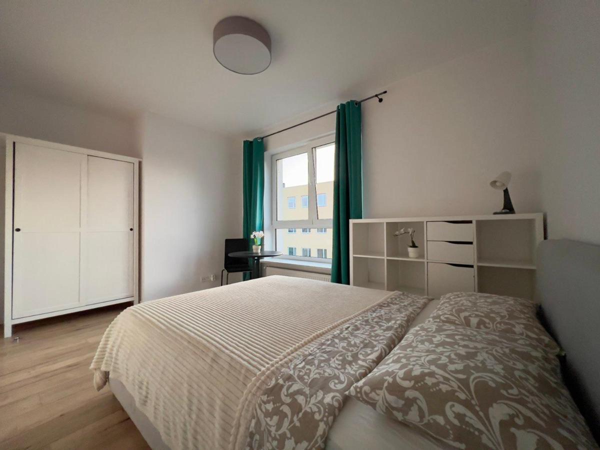 K22 Large Family Apart Komputerowa Warszawa Exteriör bild