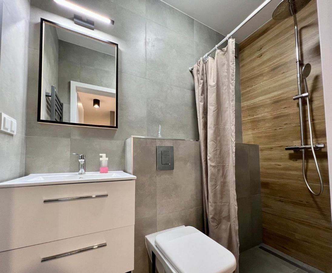 K22 Large Family Apart Komputerowa Warszawa Exteriör bild